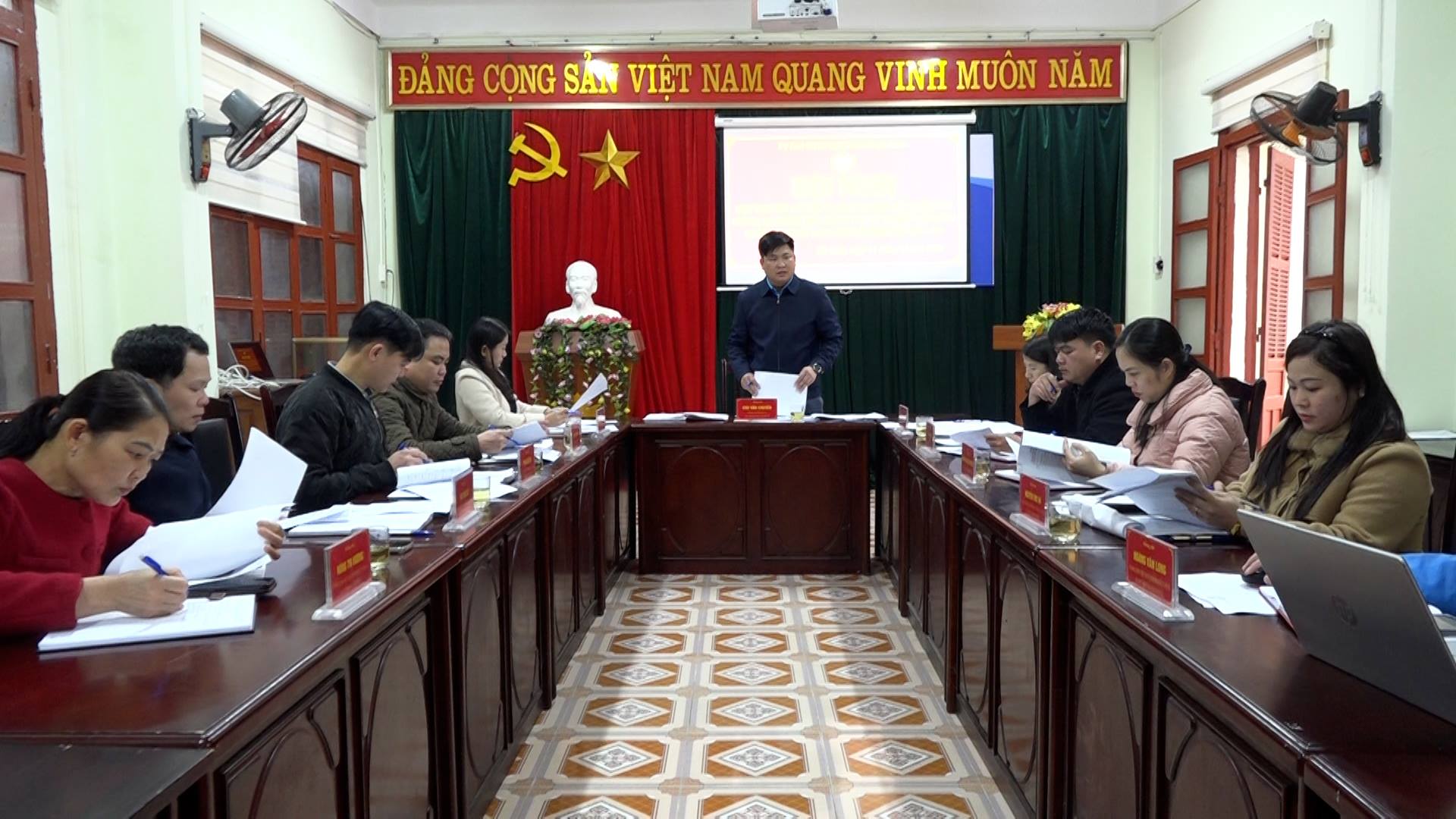 anh tin bai